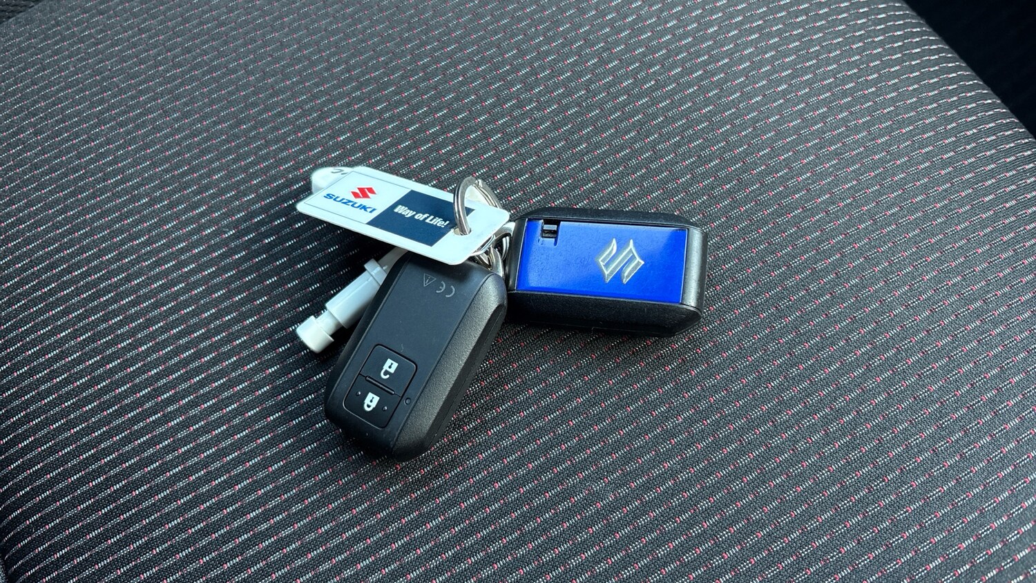 Used Suzuki Swift 2022 for sale - 76253105: Photo 20