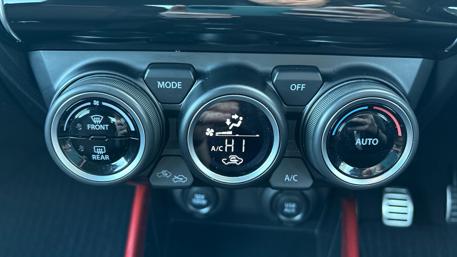 Used Suzuki Swift 2022 for sale - 76253105: Photo 25