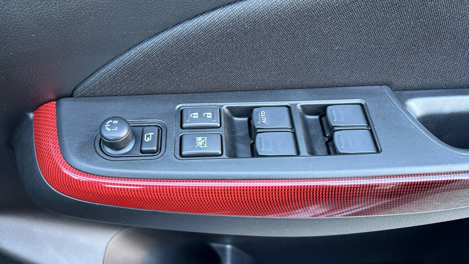 Used Suzuki Swift 2022 for sale - 76253105: Photo 35