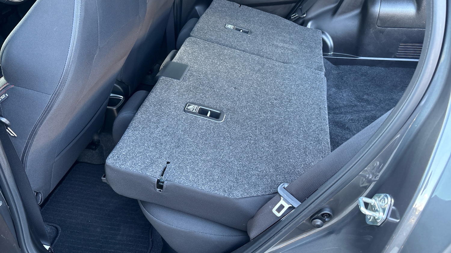 Used Suzuki Swift 2022 for sale - 76253105: Photo 39