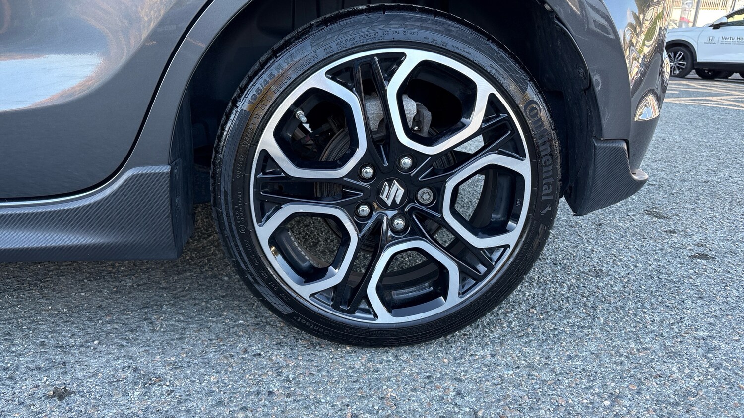 Used Suzuki Swift 2022 for sale - 76253105: Photo 48