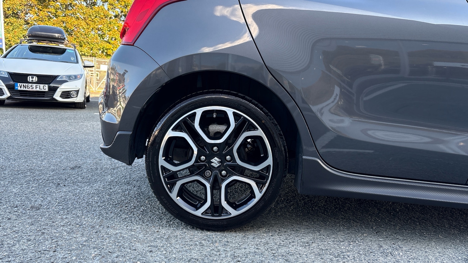 Used Suzuki Swift 2022 for sale - 76253105: Photo 7