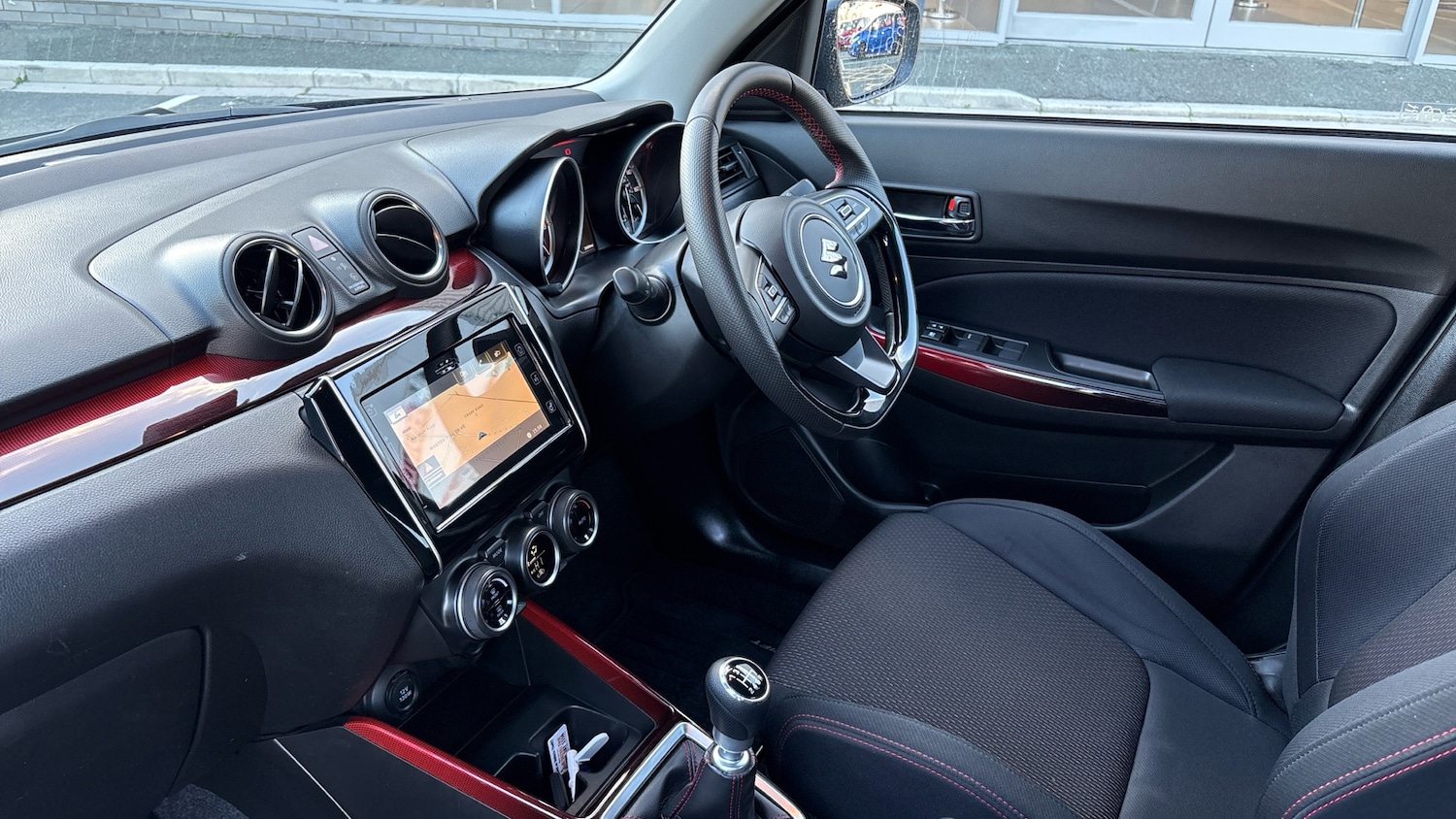 Used Suzuki Swift 2022 for sale - 76253105: Photo 9