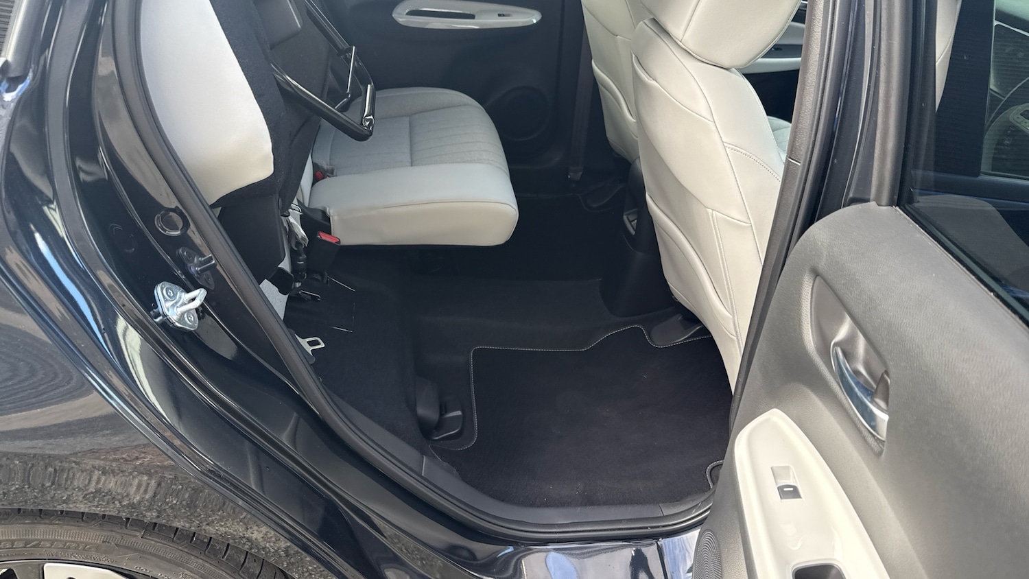 Used Honda Jazz 2022 for sale - 76366829: Photo 31