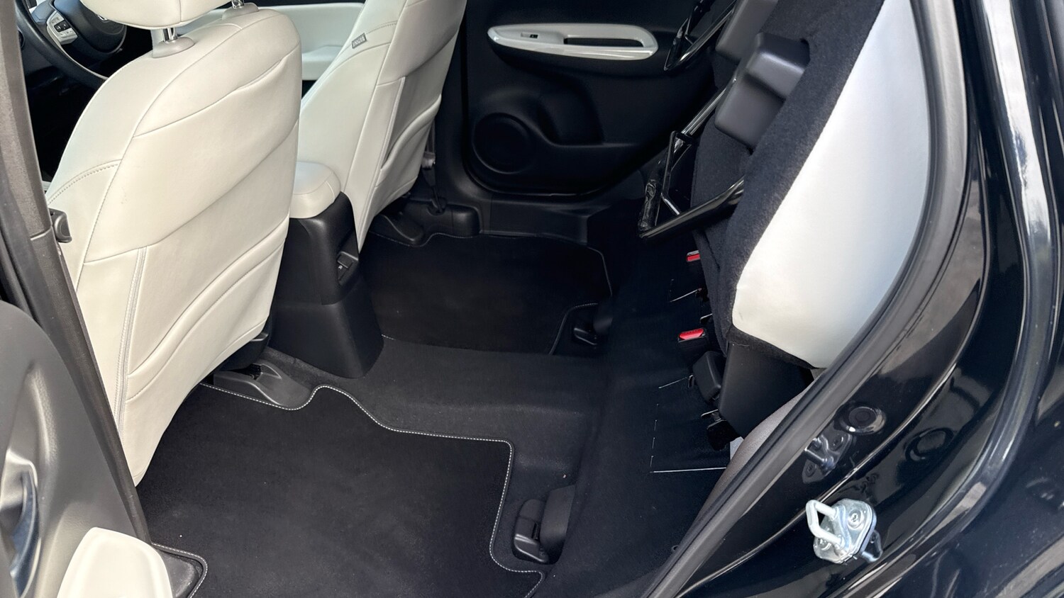 Used Honda Jazz 2022 for sale - 76366829: Photo 32