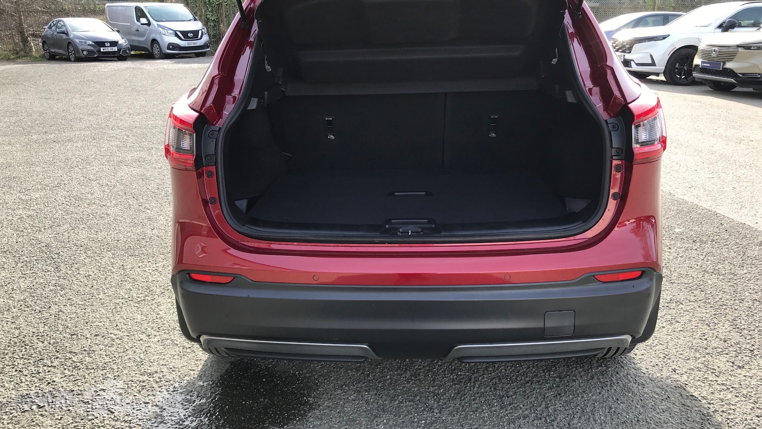 Used Nissan Qashqai 2018 for sale - 77694055: Photo 4