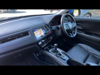 Used Honda HR-V 2018 for sale - 75108812: Photo