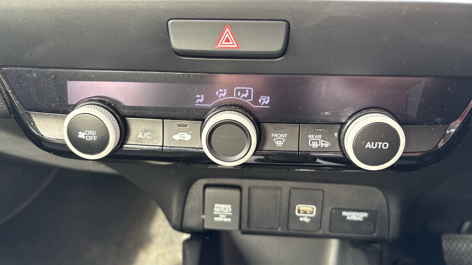 Used Honda Jazz 2022 for sale - 76401924: Photo 23