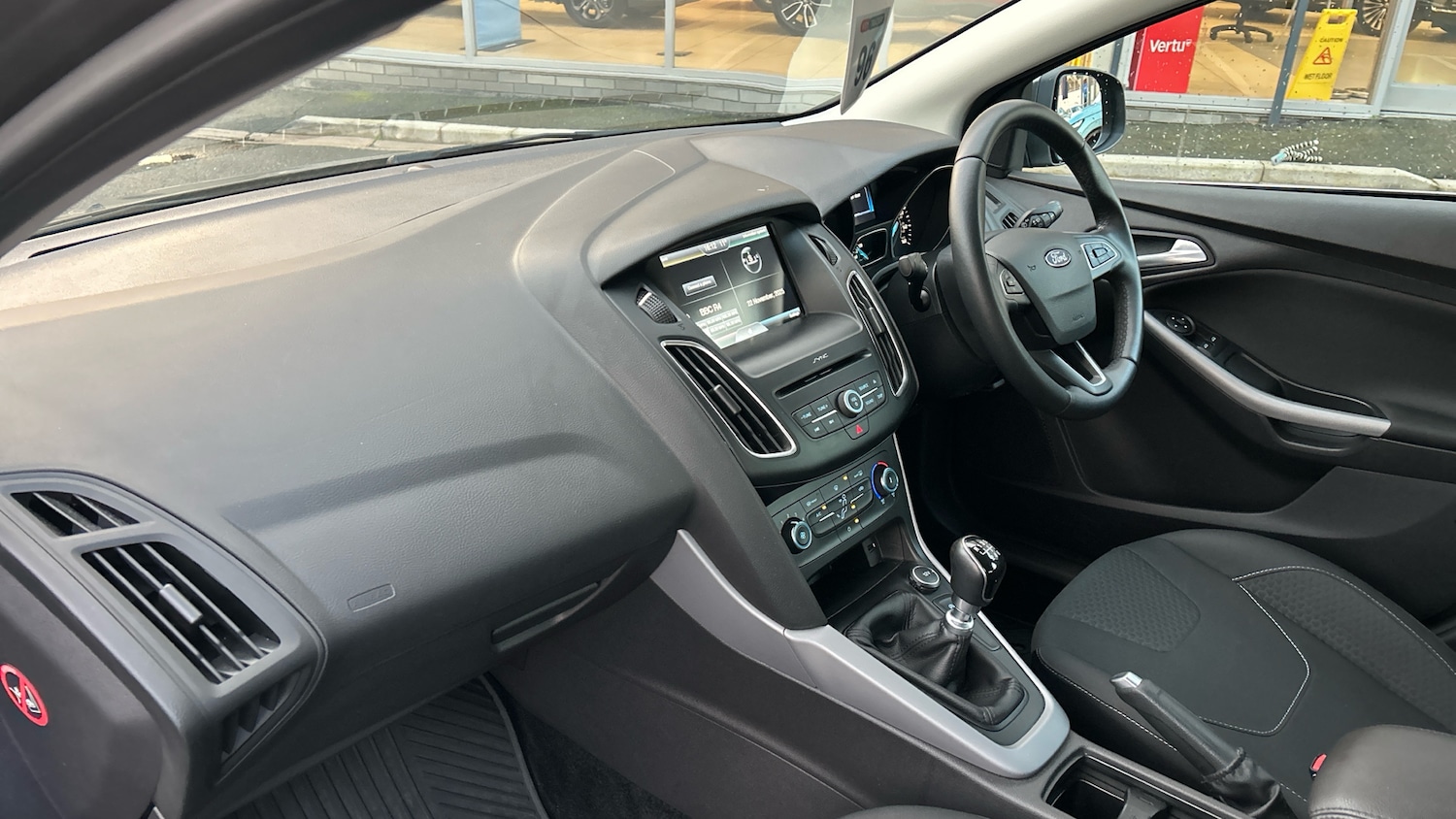 Used Ford Focus 2016 for sale - 76720398: Photo 9