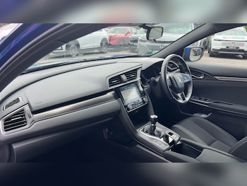 Used Honda Civic 2018 for sale - 78668378: Photo