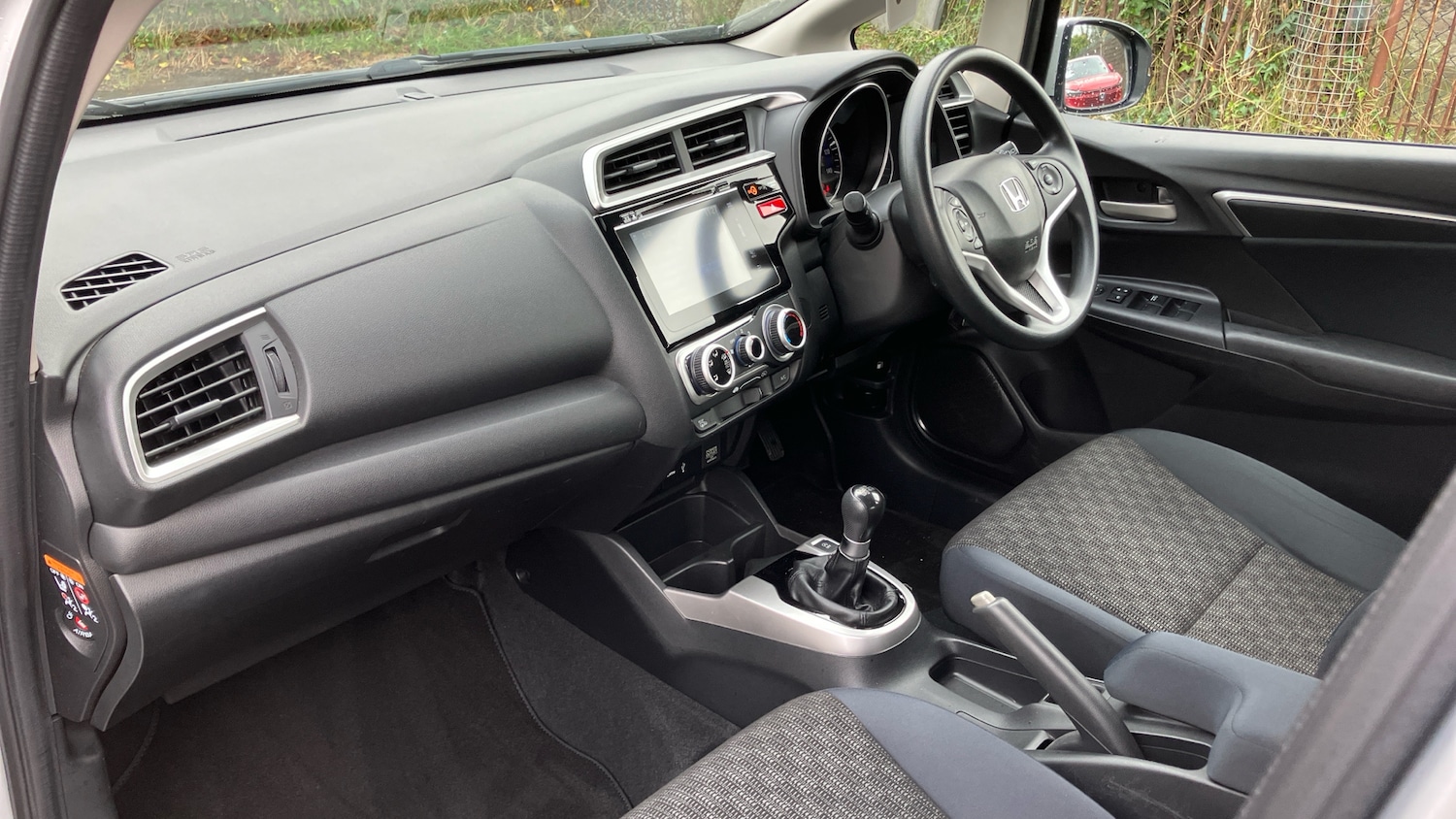 Used Honda Jazz 2017 for sale - 76567717: Photo 2