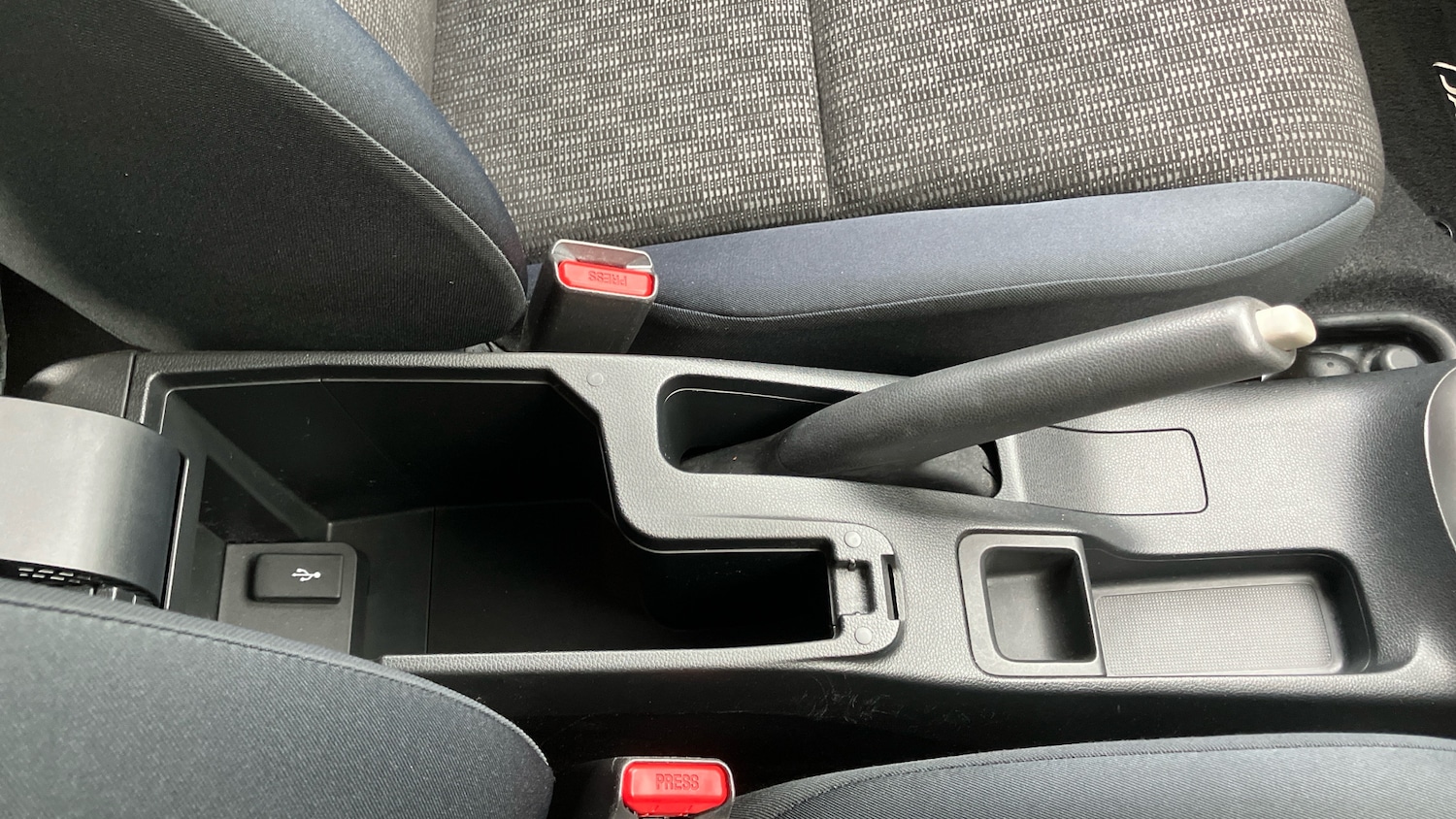 Used Honda Jazz 2017 for sale - 76567717: Photo 42