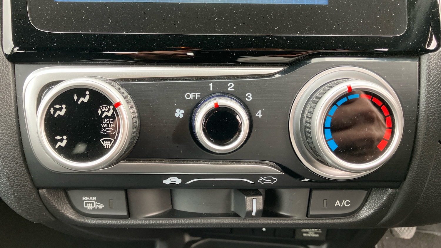 Used Honda Jazz 2017 for sale - 76567717: Photo 43