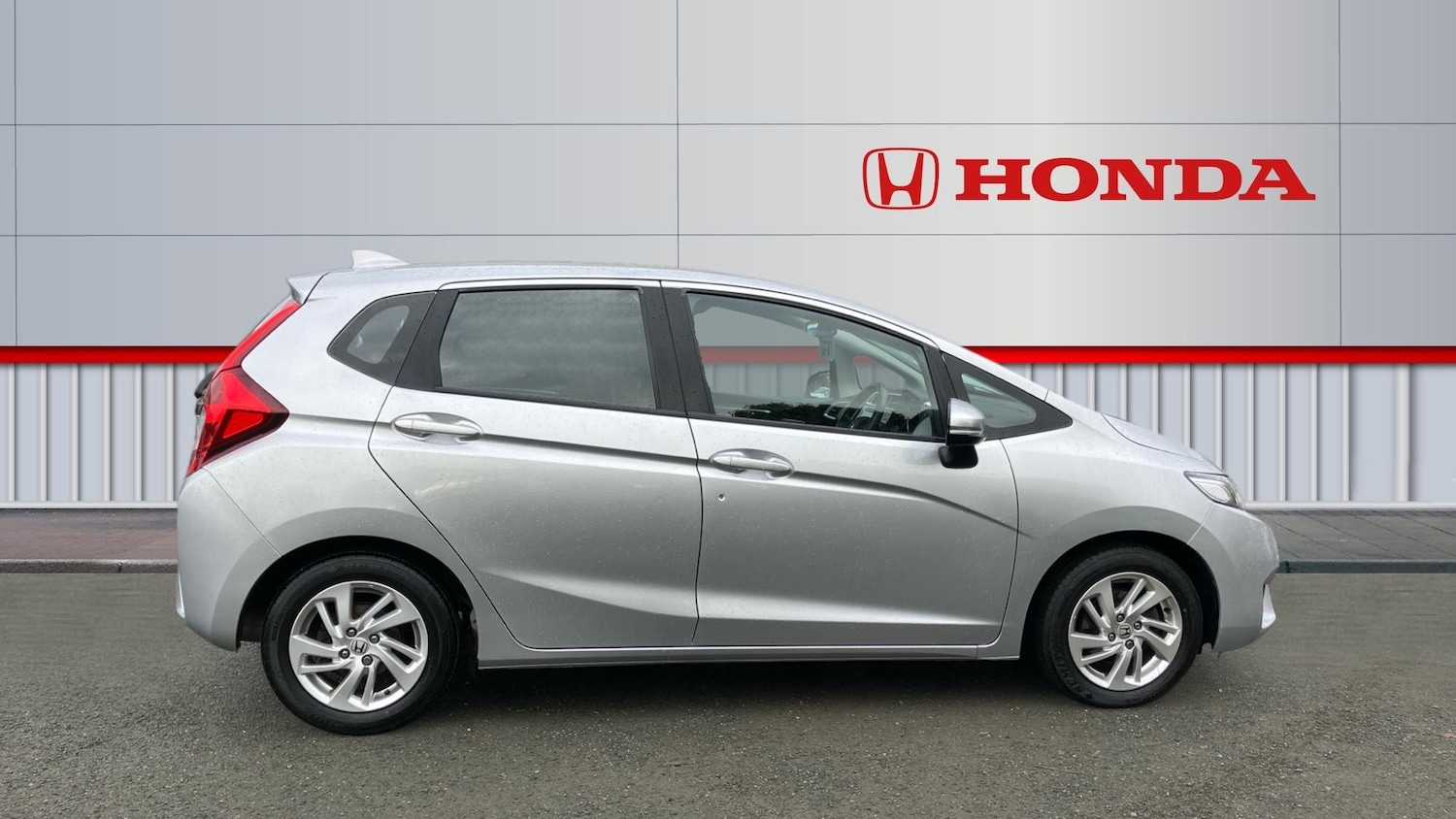 Used Honda Jazz 2017 for sale - 76567717: Photo 5