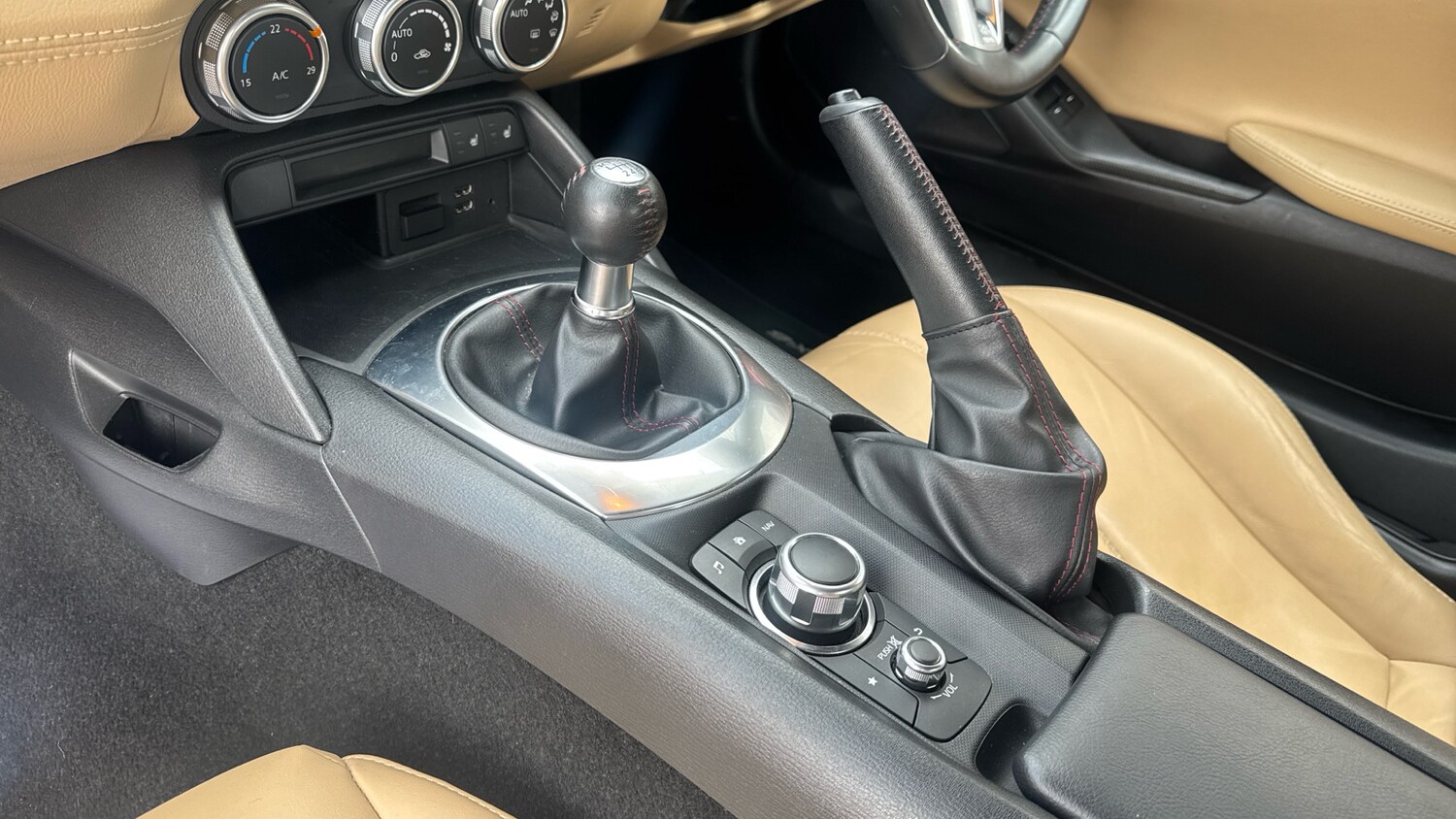 Used Mazda MX-5 2016 for sale - 77353488: Photo 13