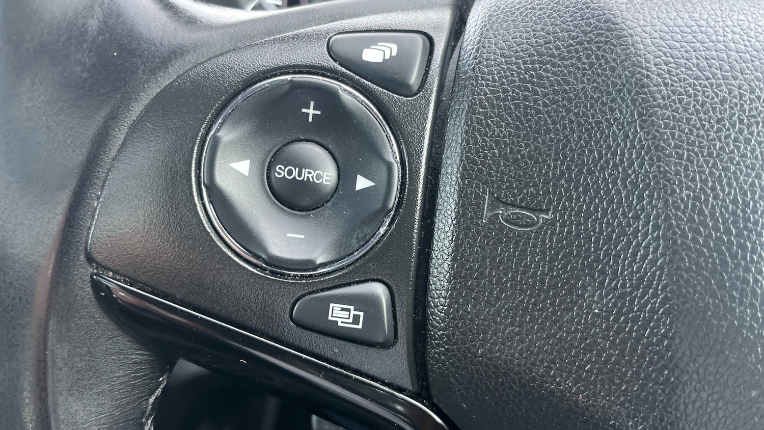 Used Honda HR-V 2018 for sale - 76193080: Photo 27