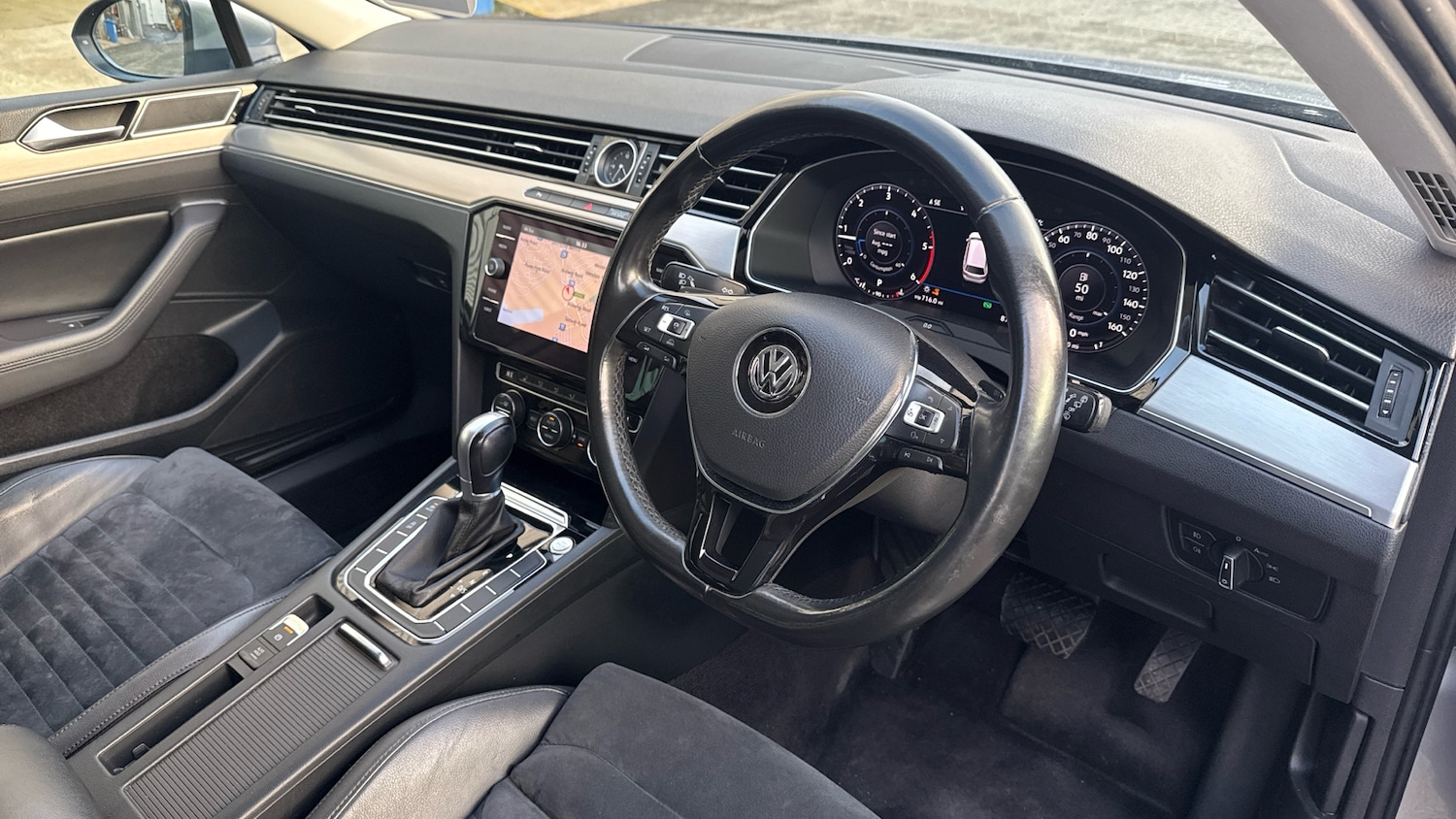 Used Volkswagen Passat 2017 for sale - 76603251: Photo 11