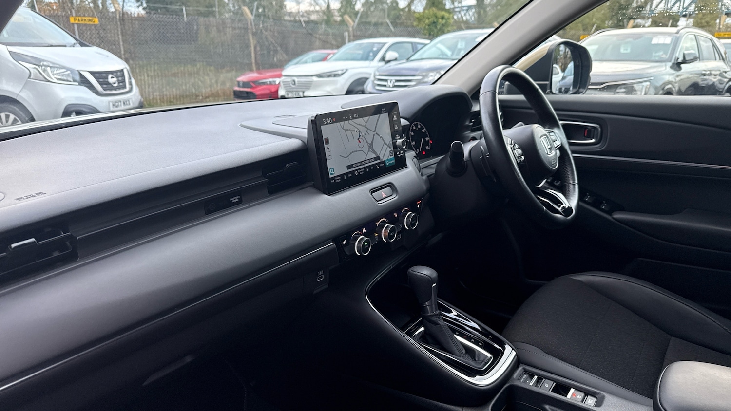 Used Honda HR-V 2023 for sale - 76979685: Photo 2