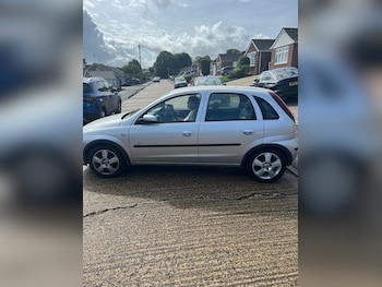 2004 (04) - 1.2i 16V Energy 5dr