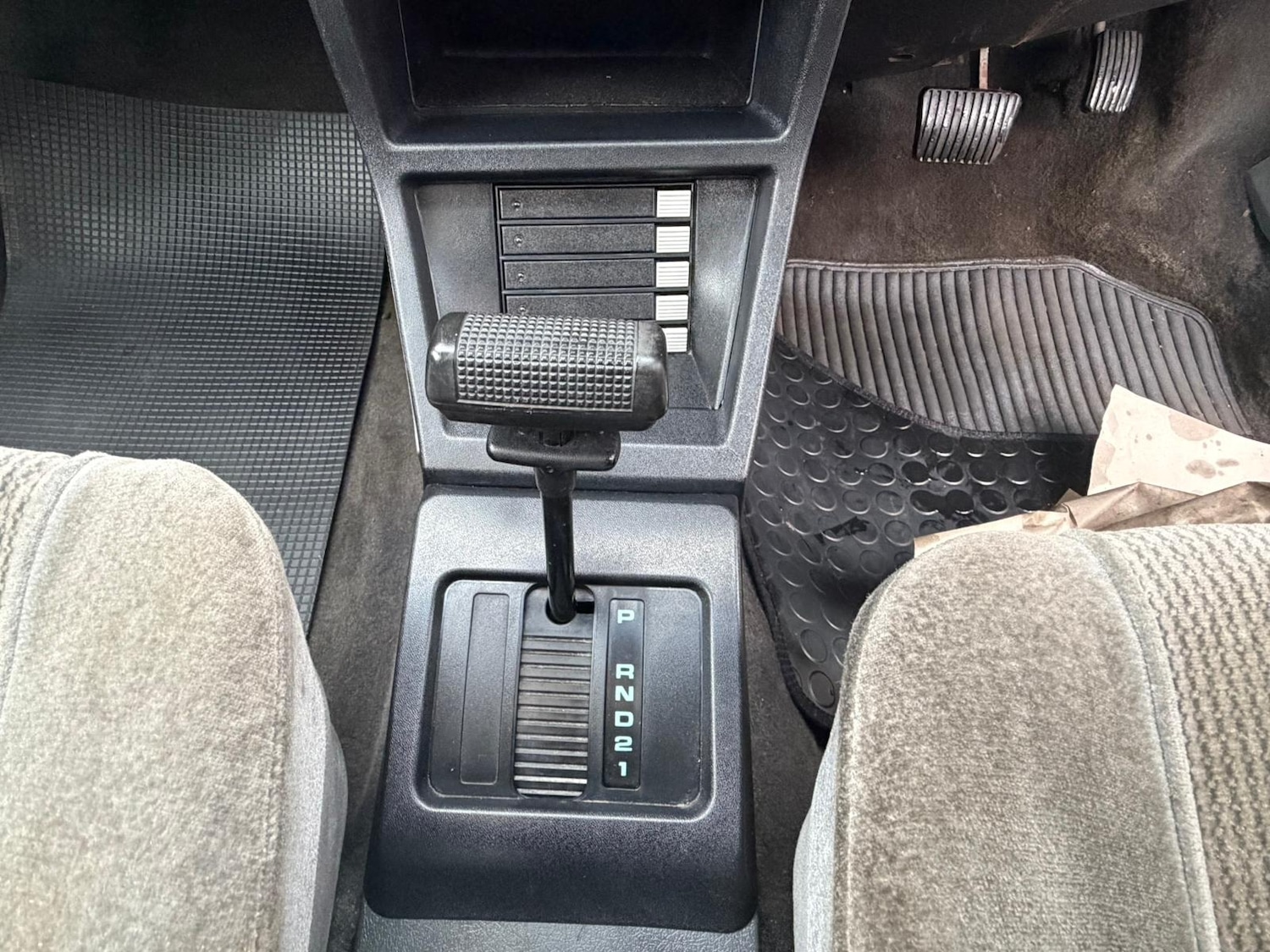 Used Vauxhall Cavalier 1988 for sale - 77607856: Photo 19