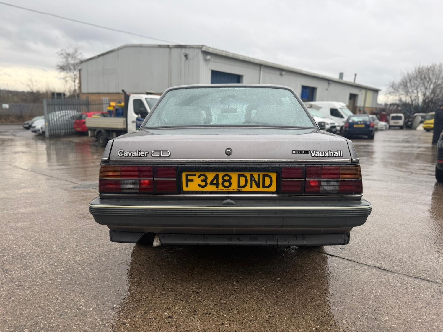 Used Vauxhall Cavalier 1988 for sale - 77607856: Photo 3