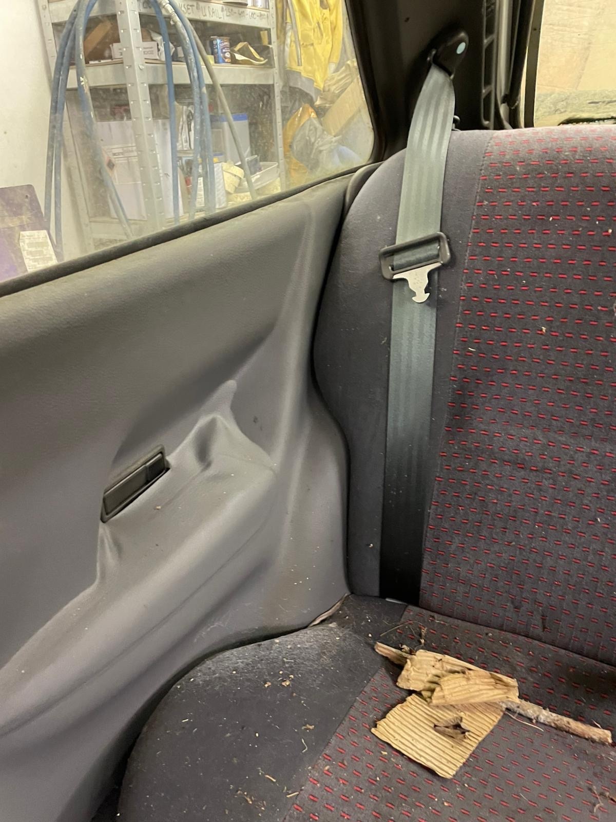 Used Ford Escort 1987 for sale - 77379295: Photo 37