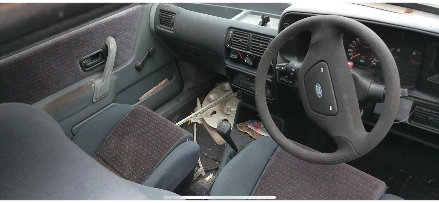 Used Ford Escort 1987 for sale - 77379295: Photo 6