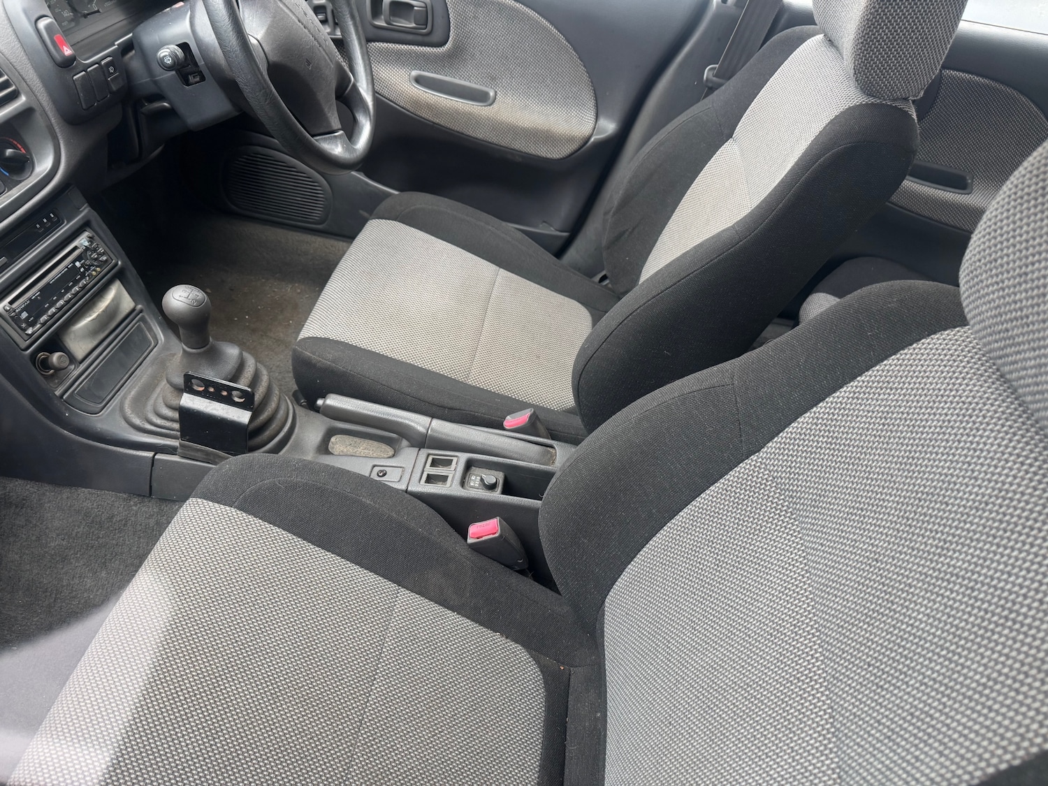 Used Subaru Impreza 1998 for sale - 76640940: Photo 11