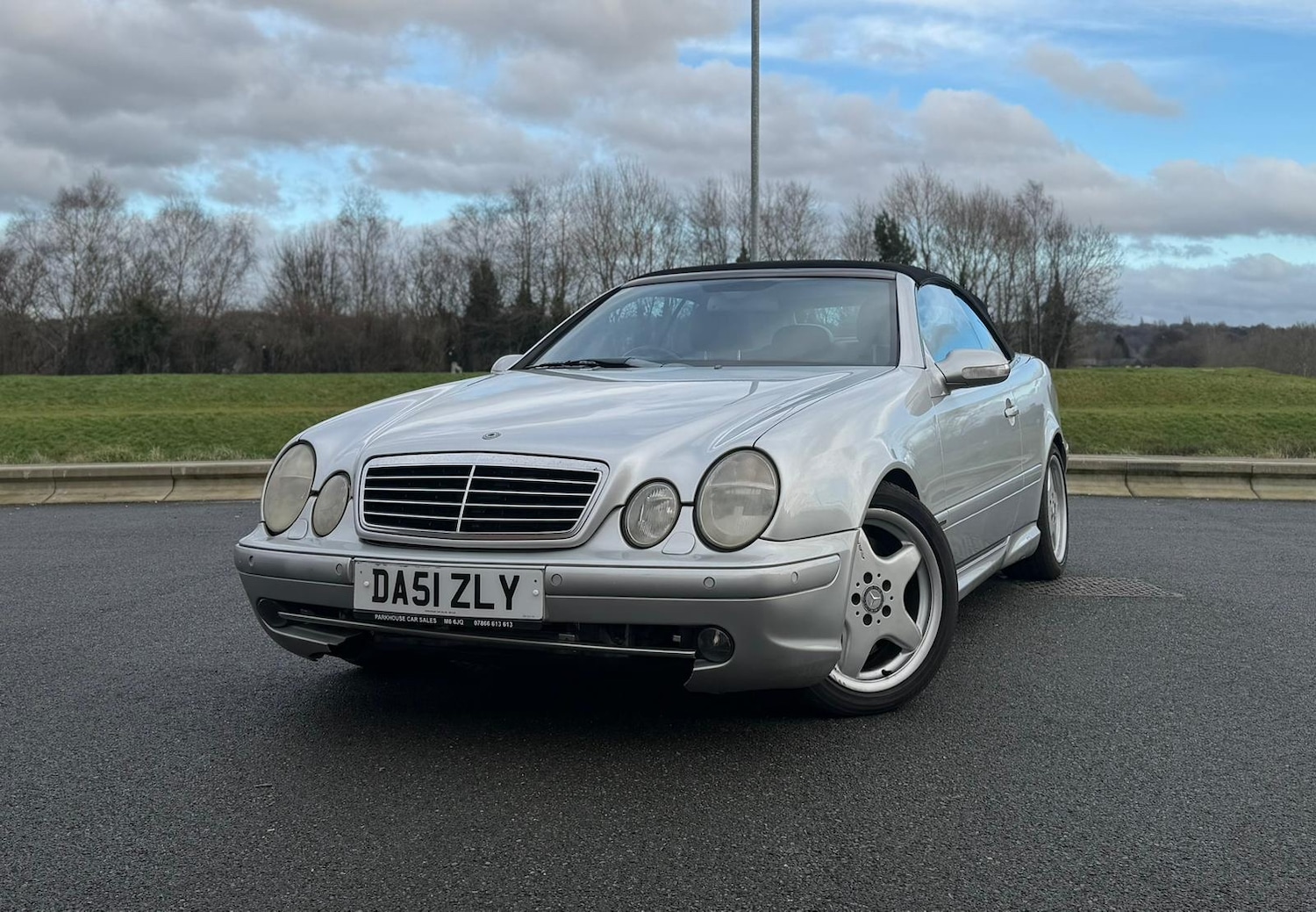 Used Mercedes-Benz CLK 2001 for sale - 77607484: Photo 2