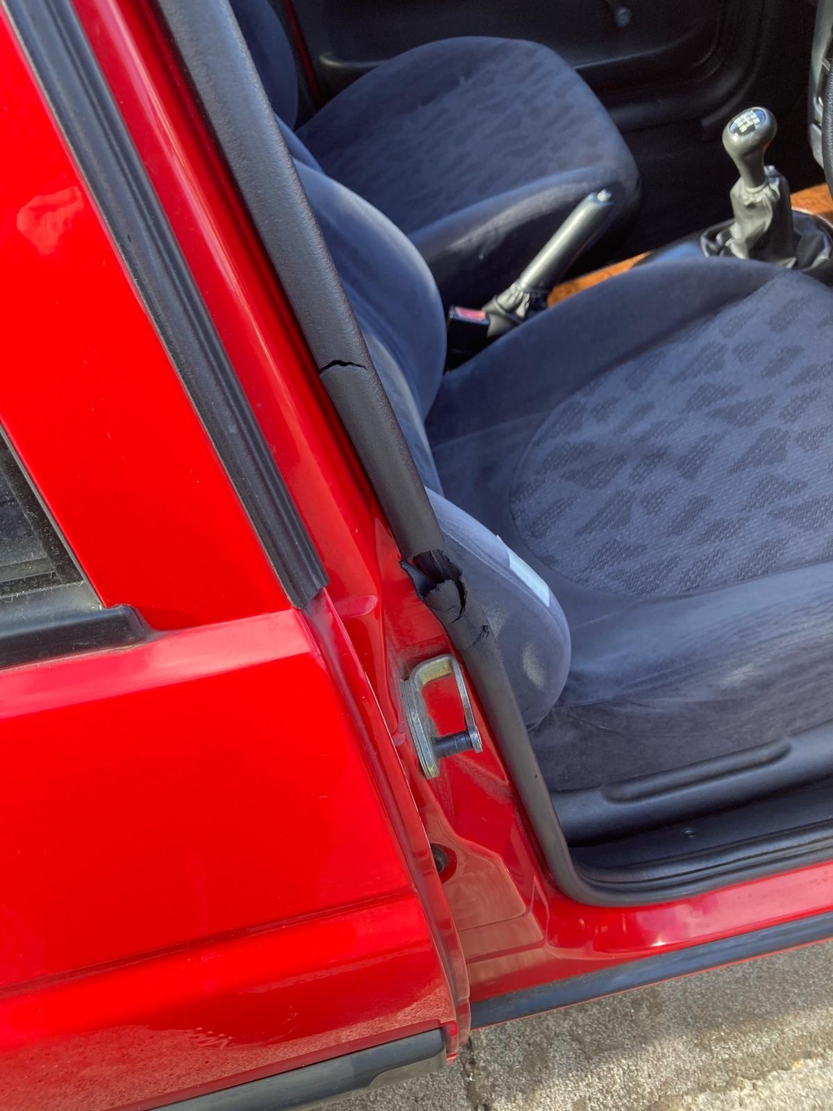 Used Ford Escort 1996 for sale - 78197443: Photo 12