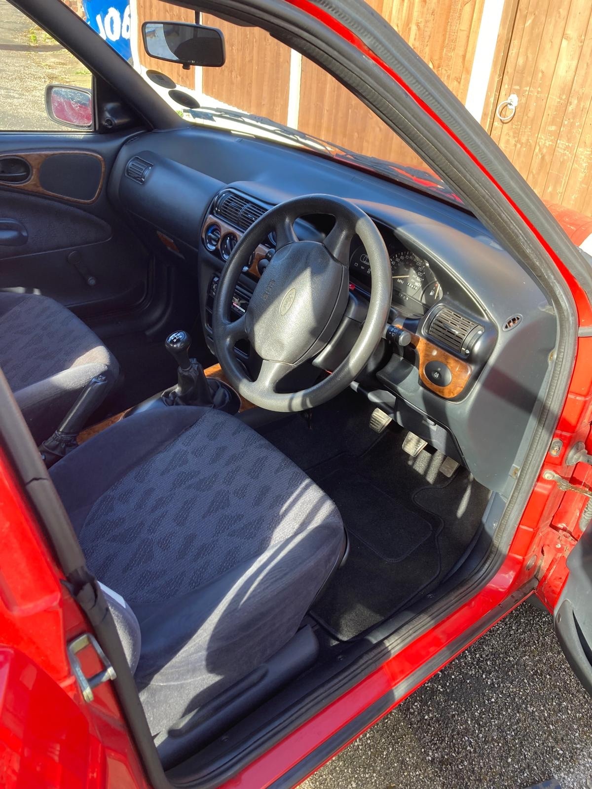 Used Ford Escort 1996 for sale - 78197443: Photo 40