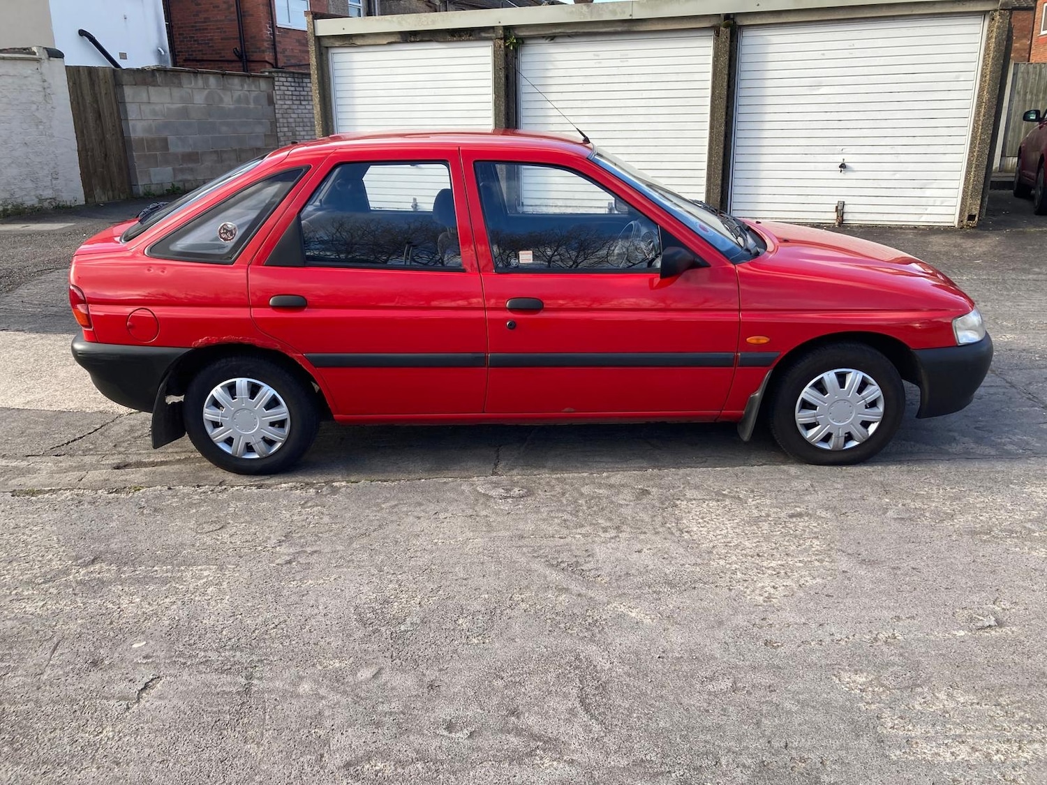 Used Ford Escort 1996 for sale - 78197443: Photo 9