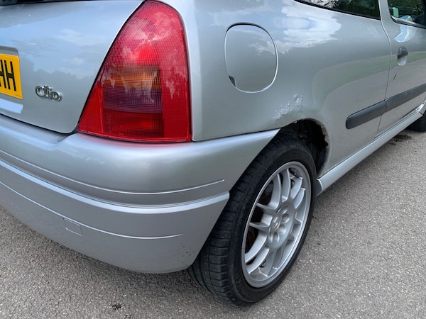 Used Renault Clio 2000 for sale - 76184570: Photo 16