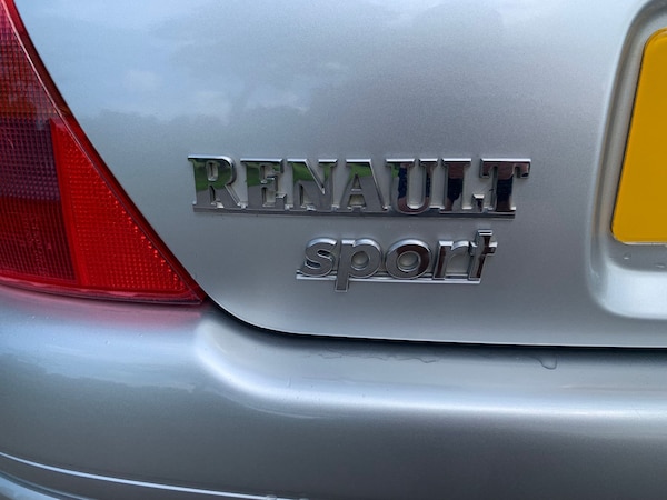 Used Renault Clio 2000 for sale - 76184570: Photo 18