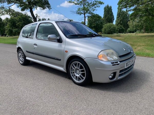 Used Renault Clio 2000 for sale - 76184570: Photo 1