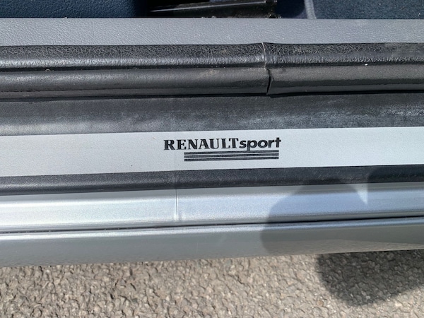 Used Renault Clio 2000 for sale - 76184570: Photo 30