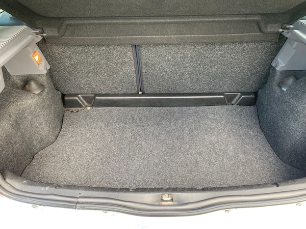 Used Renault Clio 2000 for sale - 76184570: Photo 33
