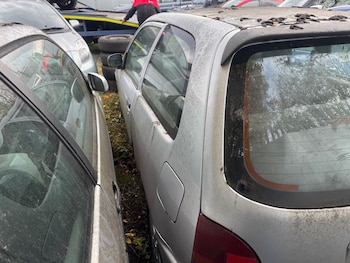 Used Toyota Starlet 1998 for sale - 76757103: Photo