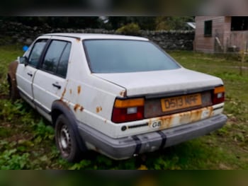 1987 (D) - 1.6 TX 4dr 4+E