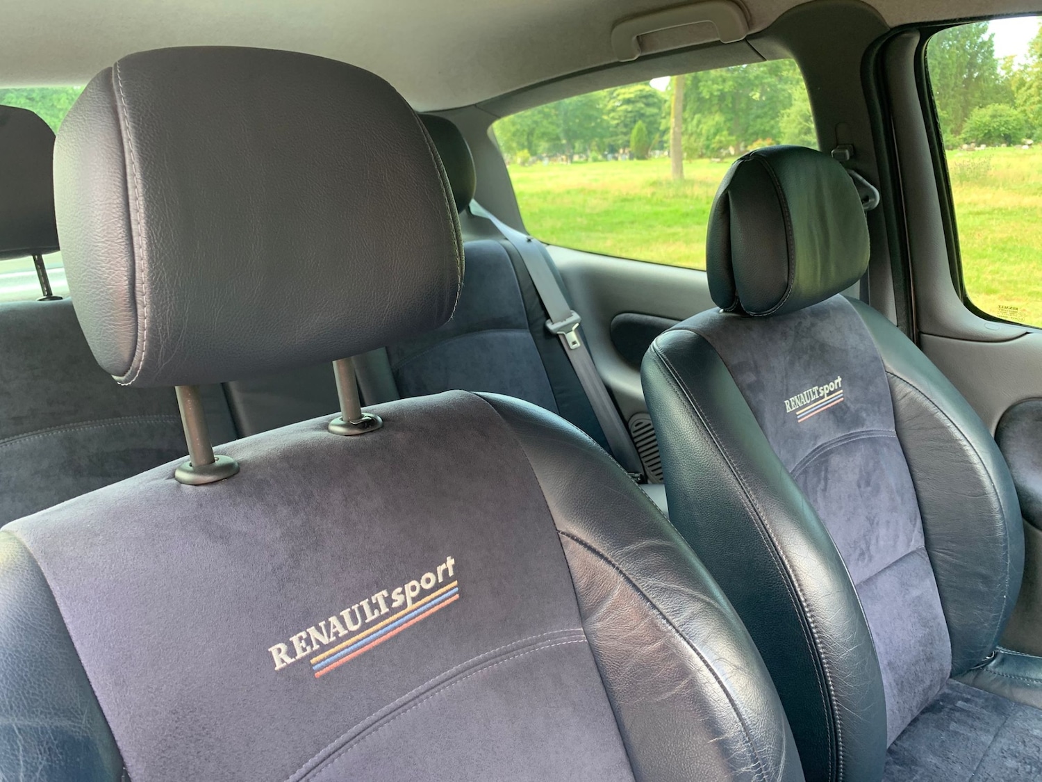 Used Renault Clio 2000 for sale - 78014615: Photo 17