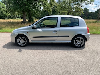 Used Renault Clio 2000 for sale - 78014615: Photo