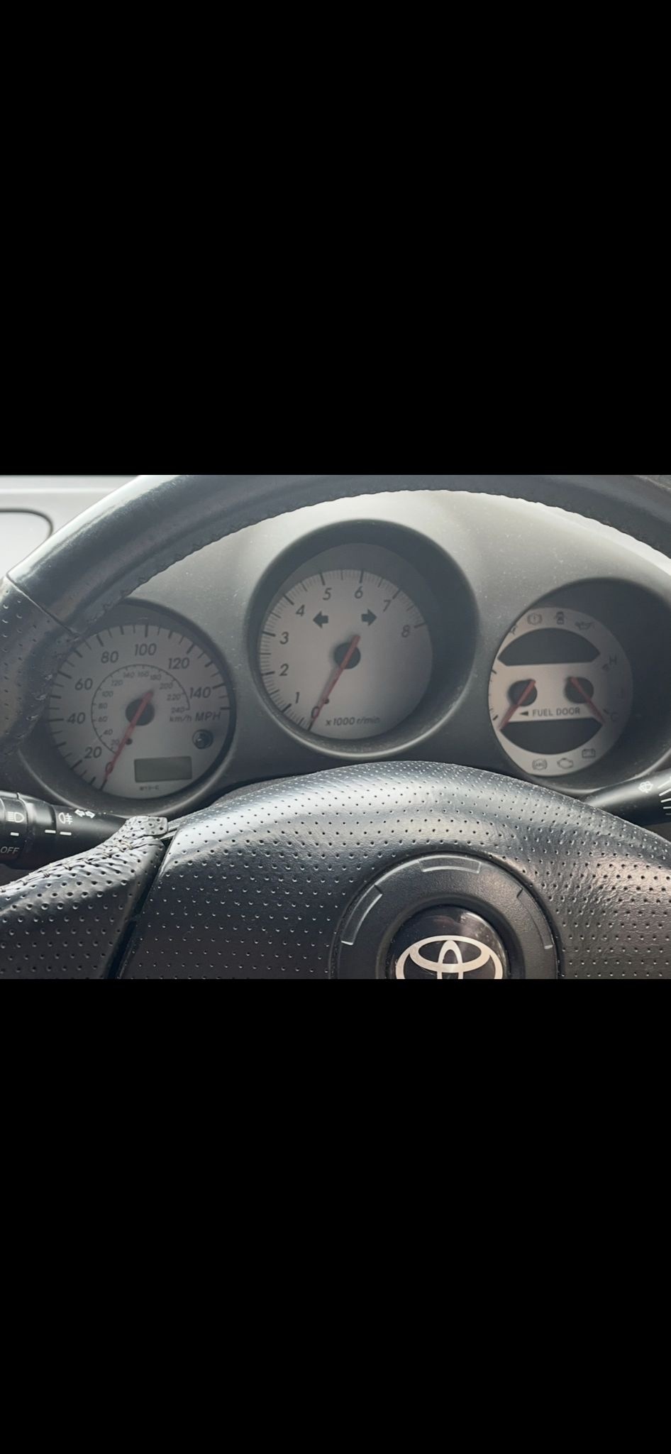 Used Toyota MR2 2004 for sale - 76394951: Photo 11