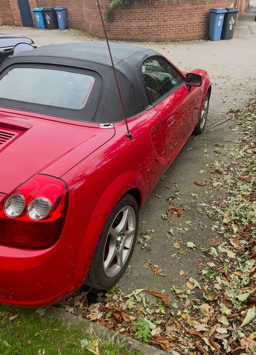 Used Toyota MR2 2004 for sale - 76394951: Photo 21