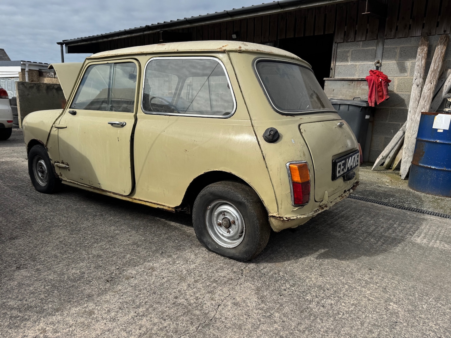 Used Austin Mini 1967 for sale - 76221855: Photo 2