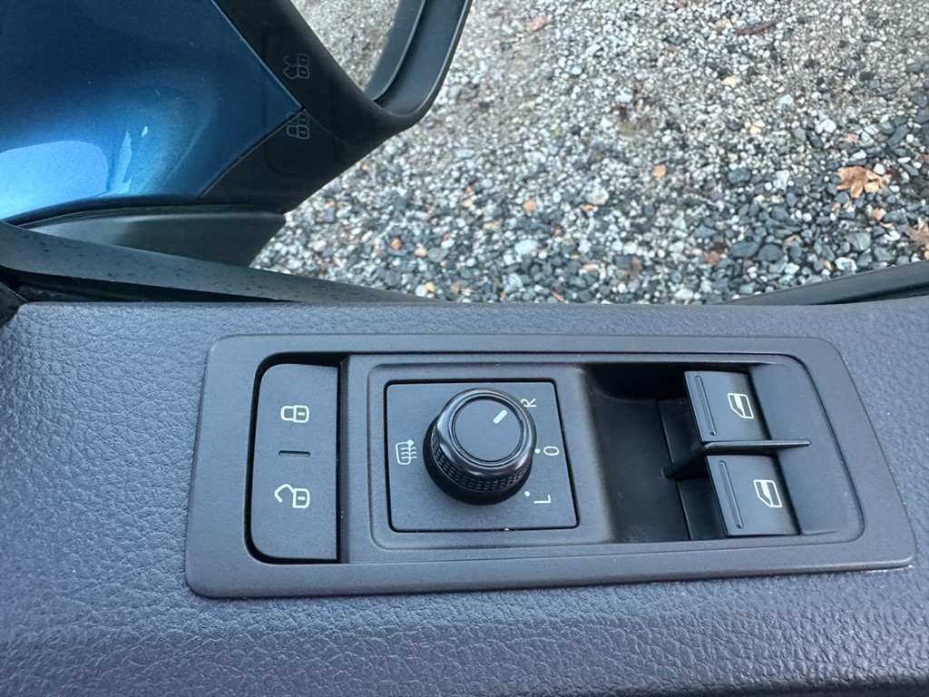 Used Volkswagen Transporter 2016 for sale - 76640624: Photo 29