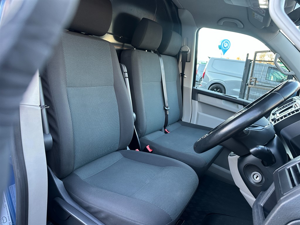 Used Volkswagen Transporter 2016 for sale - 76640624: Photo 31