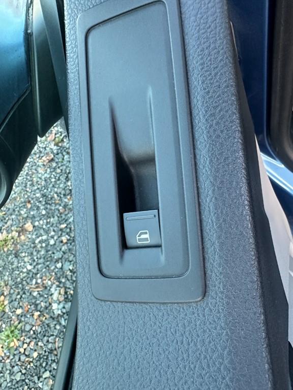 Used Volkswagen Transporter 2016 for sale - 76640624: Photo 33