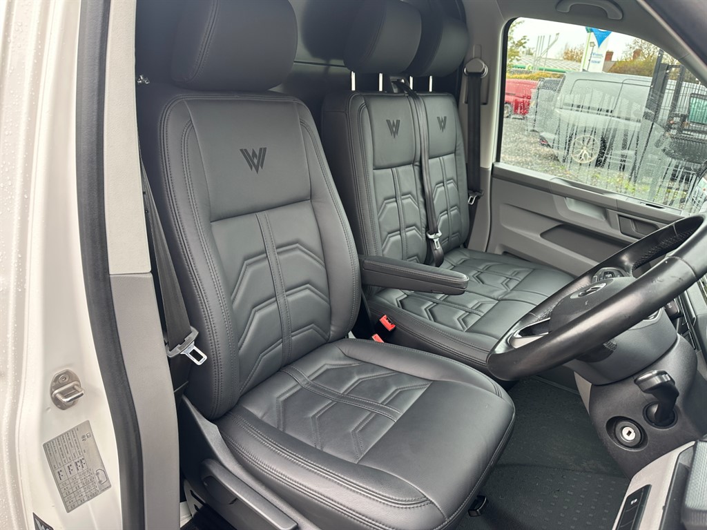 Used Volkswagen Transporter 2020 for sale - 76580368: Photo 2