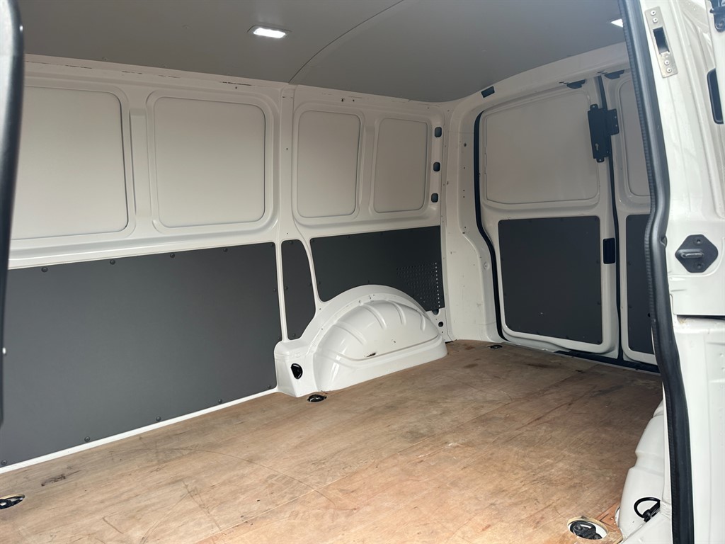 Used Volkswagen Transporter 2020 for sale - 76580368: Photo 37