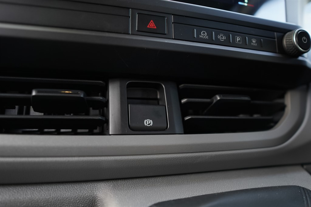 Used Volkswagen Transporter 2025 for sale - 76580351: Photo 37